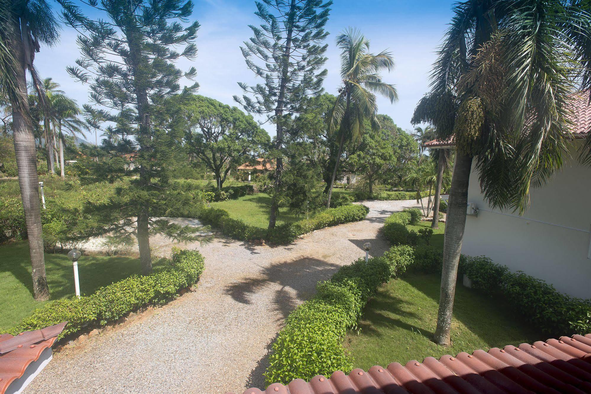 El Pelicano Apart-Hotel Las Galeras Exterior foto